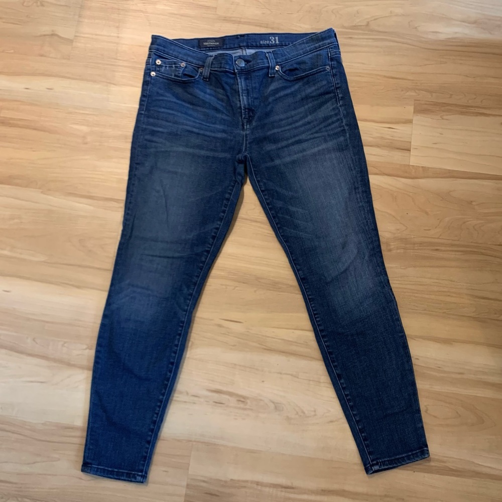 J Crew Skinny Jean - 31